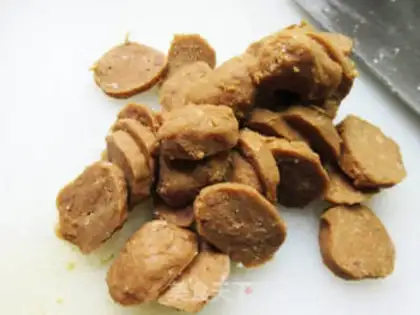 Make Garlic beef balls step 1