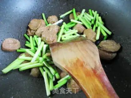 Make Garlic beef balls step 4