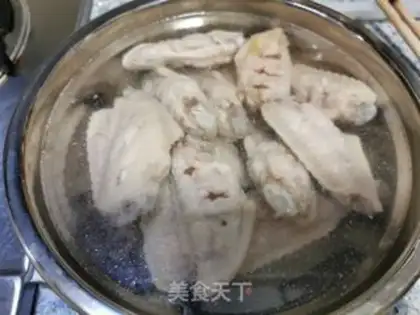 Make Coke chicken wings step 1