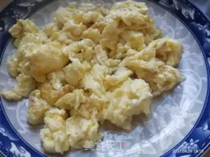 Make Tomato fried eggs step 3