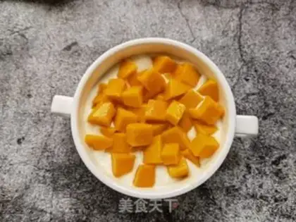 Make Nut mango yogurt cup step 6