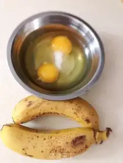 Make Egg banana cake step 0