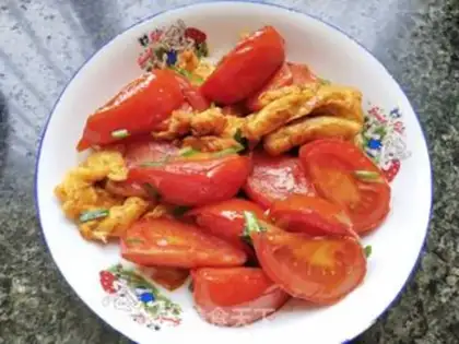 Make Tomato fried eggs step 11