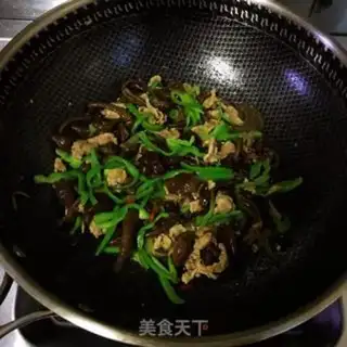 Make Slipped mushrooms and fried meat step 11