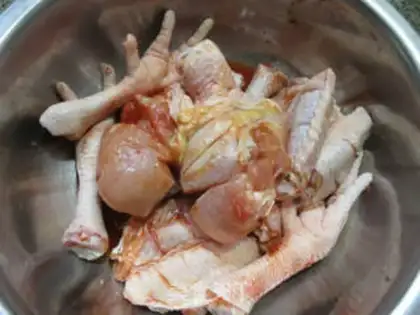 Make New Orleans has chicken claws on his wings step 5