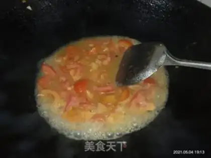 Make Tomato fried eggs step 4