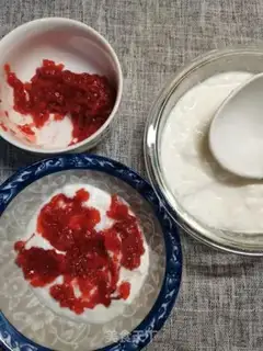 Make Strawberry apple sauce, yogurt step 1