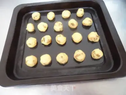Make raisin cookies step 5