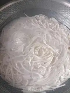 Make Spaghetti step 1
