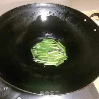 Make Onion noodles step 1