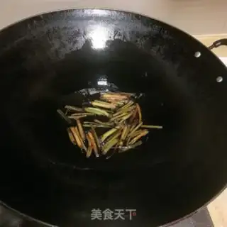 Make Onion noodles step 2