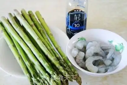 Make Shrimp fried storks step 0