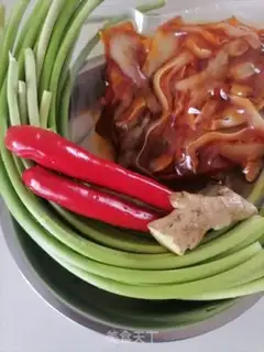 Make Garlic fried pigs step 0