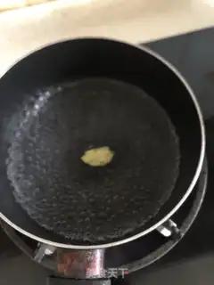 Make Green little cabbage soup step 1