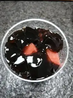 Make Watermelon red soya milk cups step 3