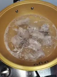 Make The fungus bone soup step 1