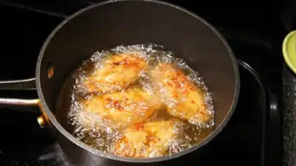 Make Red sauce for chicken wings step 6
