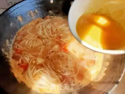 Make Tomato noodle soup step 7