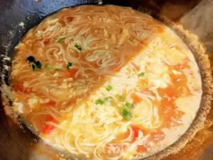 Make Tomato noodle soup step 9