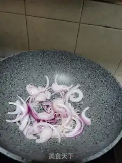 Make Onion beef noodles step 4