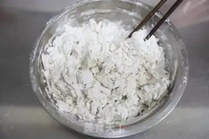 Make The veal is white and green step 1