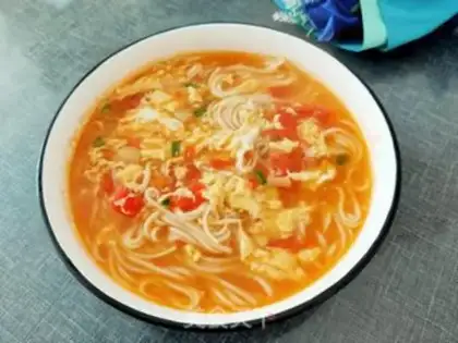 Make Tomato noodle soup step 10