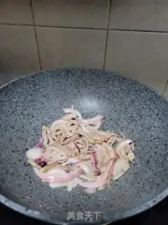 Make Onion beef noodles step 6