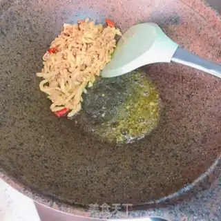 Make Spring fried meat step 3