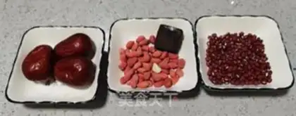 Make Four red beans step 0