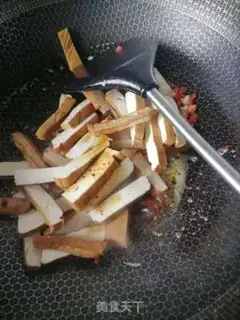 Make Celery fried beans step 2