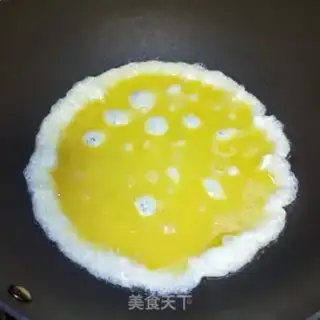 Make Spinach fried eggs step 5