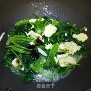 Make Spinach fried eggs step 10