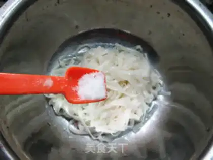 Make Onion oil step 5