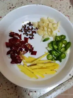 Make Spicy shrimp step 3