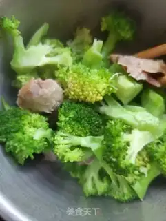 Make Chicken leg salad with broccoli step 7