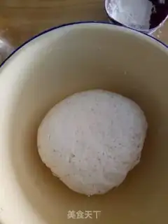 Make oatmeal red dates step 1