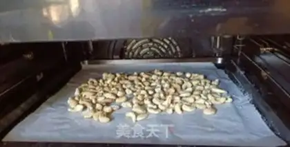 Make A cashew grass step 6
