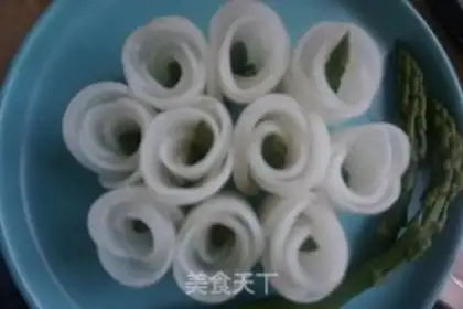 Make White roses step 10