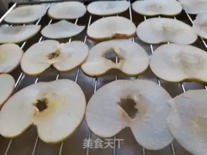 Make Baked apple chips step 2