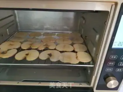 Make Baked apple chips step 3
