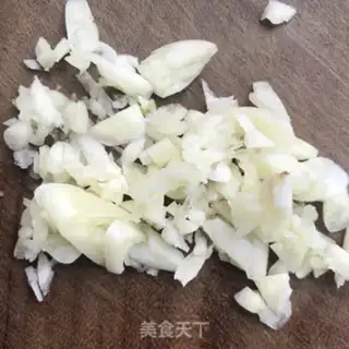 Make Onion pepper fried sausage step 2