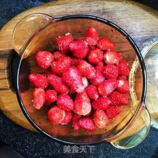 Make Sugar strawberry step 6