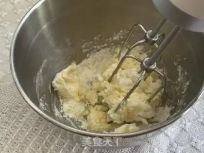 Make Delicious peanut soufflé step 2
