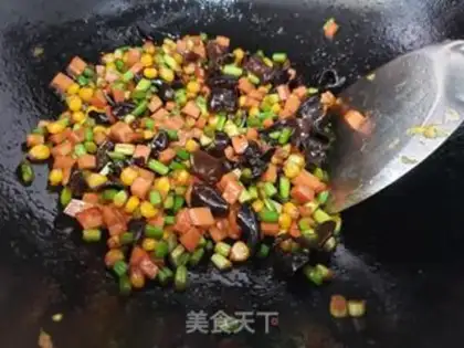 Make Garlic ham and sausage corn step 4