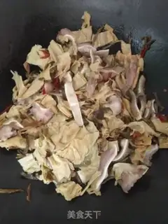 Make Dried pig ears step 6