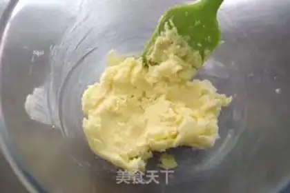 Make Black sesame egg rolls step 2