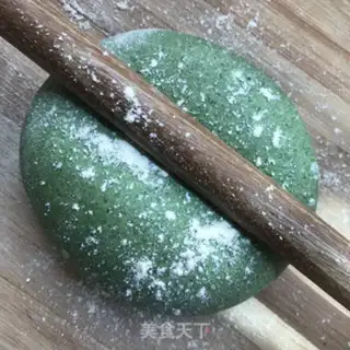 Make Oiled jade noodles step 1