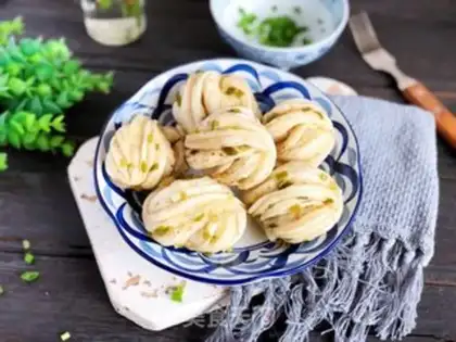 Make Onion peppers and bouquets step 9