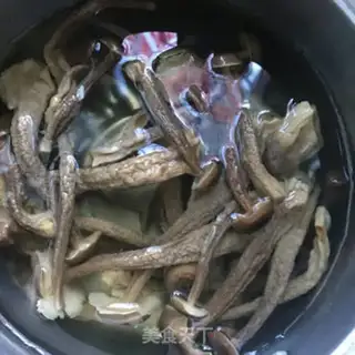 Make The veggies of deer mushrooms step 0