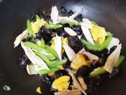 Make ♪ Burgundy fried eggs ♪ step 6